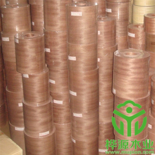麥格利手工貼木皮施工方便，0.25mm無(wú)紡布木皮薄皮批量供應(yīng)