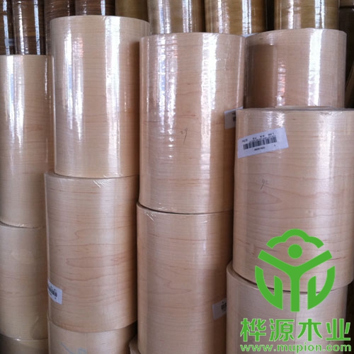 楓木手工貼木皮0.3mm價(jià)格優(yōu)惠，楓木無(wú)紡布木皮施工方便
