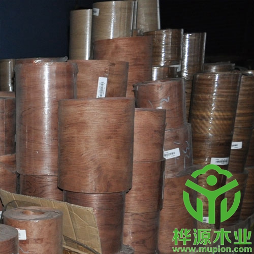 花梨無(wú)紡布木皮0.3mm手工貼，花梨薄皮板面漂亮